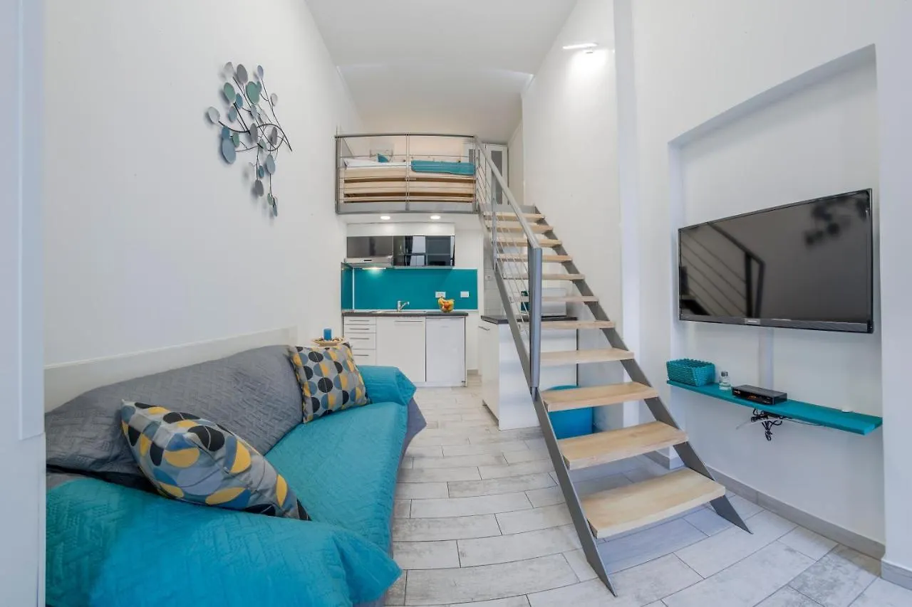 Urban Apartments Pula 0*,